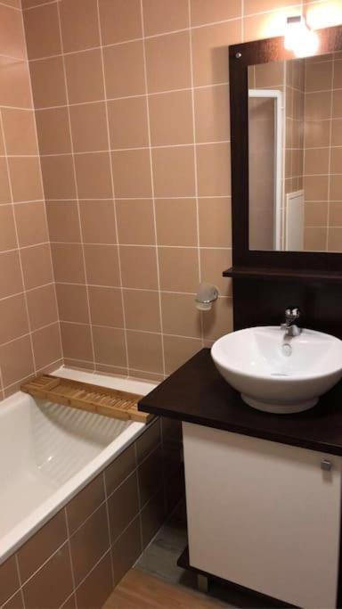 Au Bout Du Bois Piscine Sauna Hammam Accessible En Saison Et Le Accessible Toute L Annee Les Deserts (Savoie)